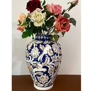 گلدان گل و مرغ نقش برجسته