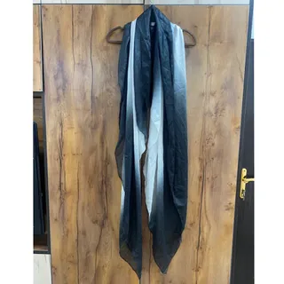 شال ‌روسری ابریشم اسکارلت