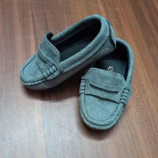کفش بچگانه