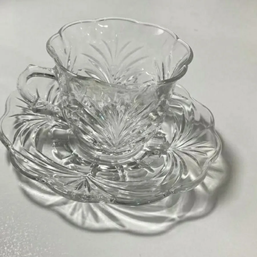 فنجان نعلبکی ژاپنی
