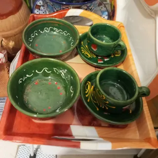ست فنجان و کاسه سفالی