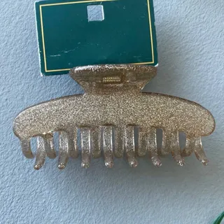 گیره مو‌المانی