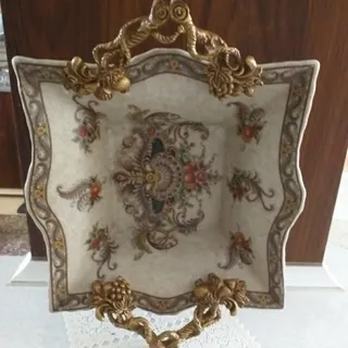 میوه خوری زیر خاکی