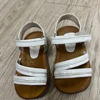 صندل دخترانه