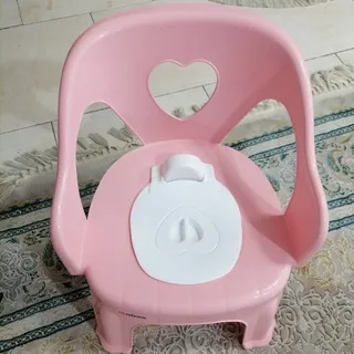 صندلی دستشویی یا قصری