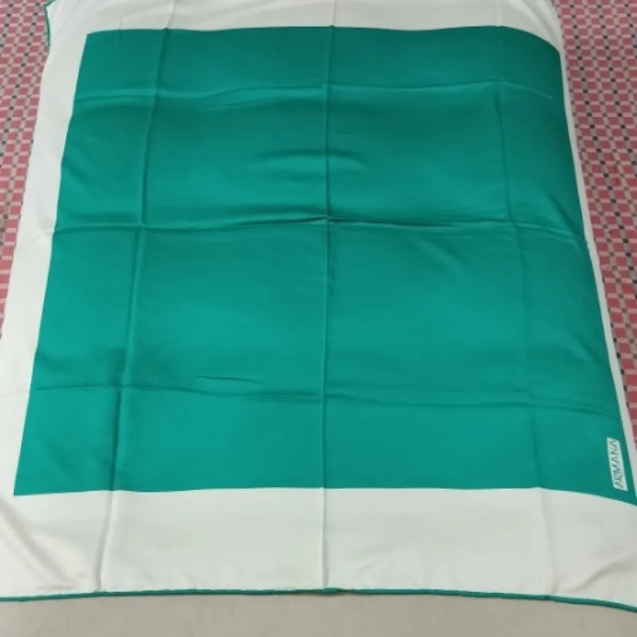 روسری ساتن