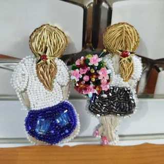 گلسینه جواهردوزی دختر