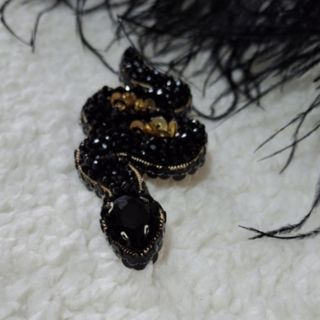 گلسینه جواهردوزی مار