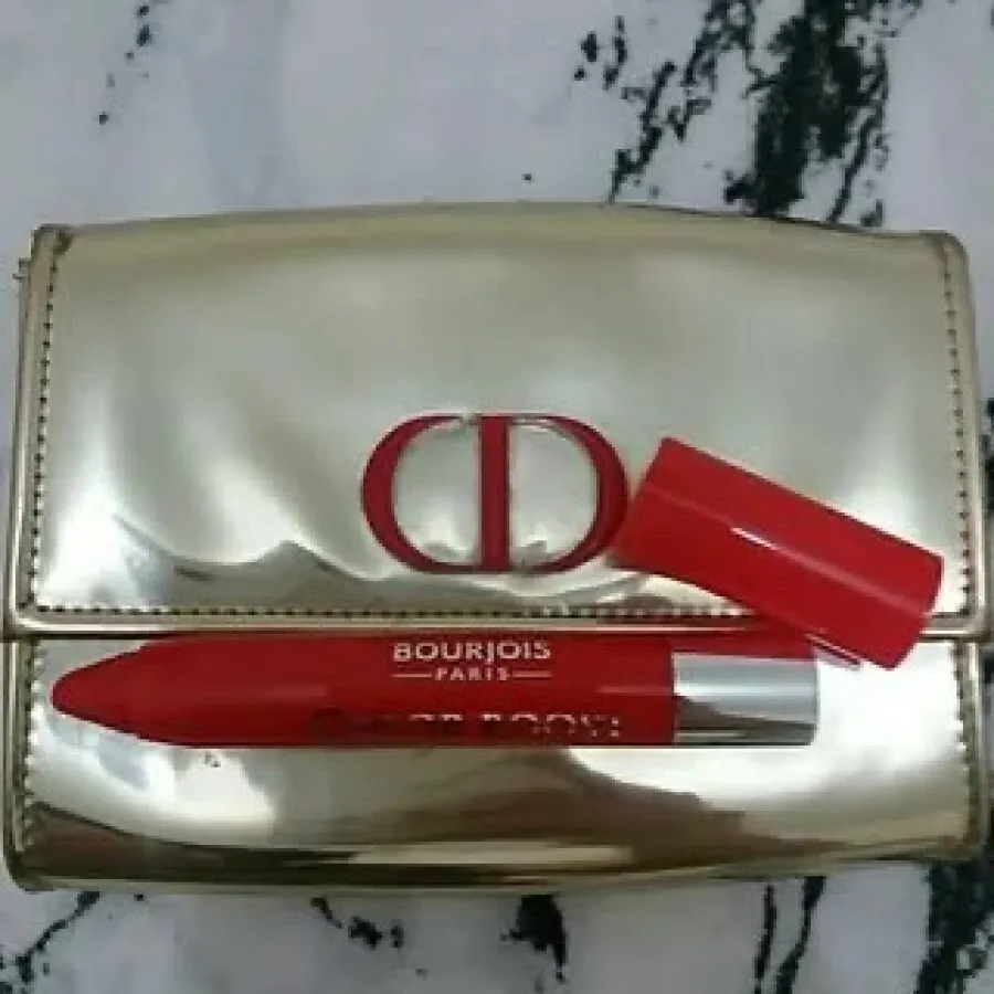 رژ پیچی بورژوا