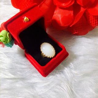 انگشتر سنگ طرح عقیق سفید