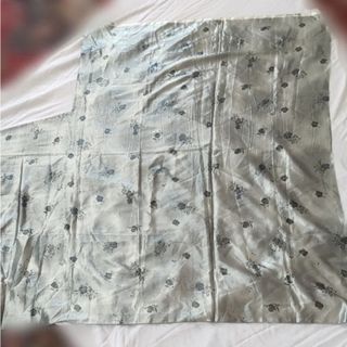 ساتن نقره کوب طرحدار