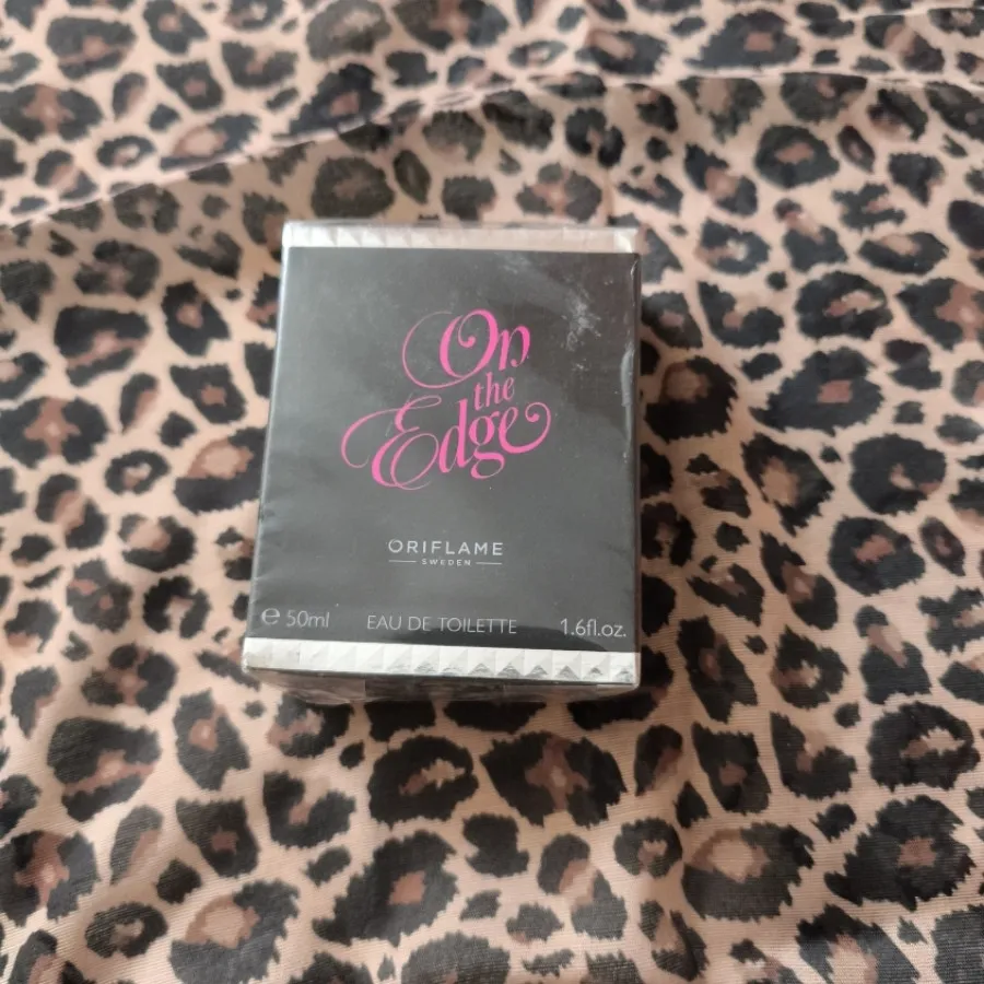 عطر آن د ایج
