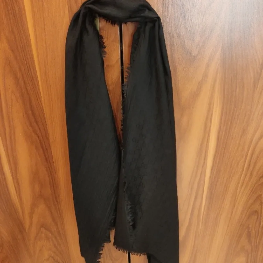 شال گوچی