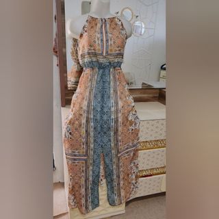 پیراهن ساحلی