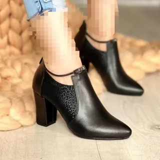کفش پاشنه دار برلیان