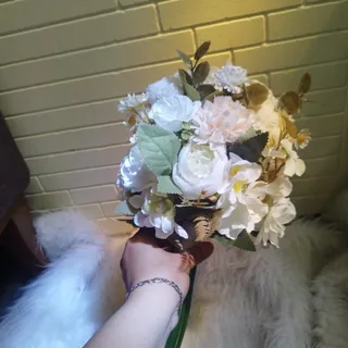 دسته گل عروس