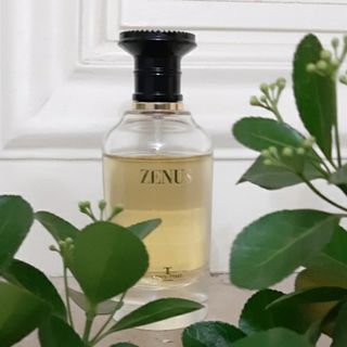 عطر زنوس زنانه