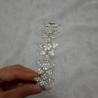 تل کریستال