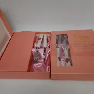 چاقو چنگال کارد