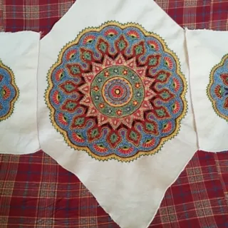 رومیزی پته دوزی