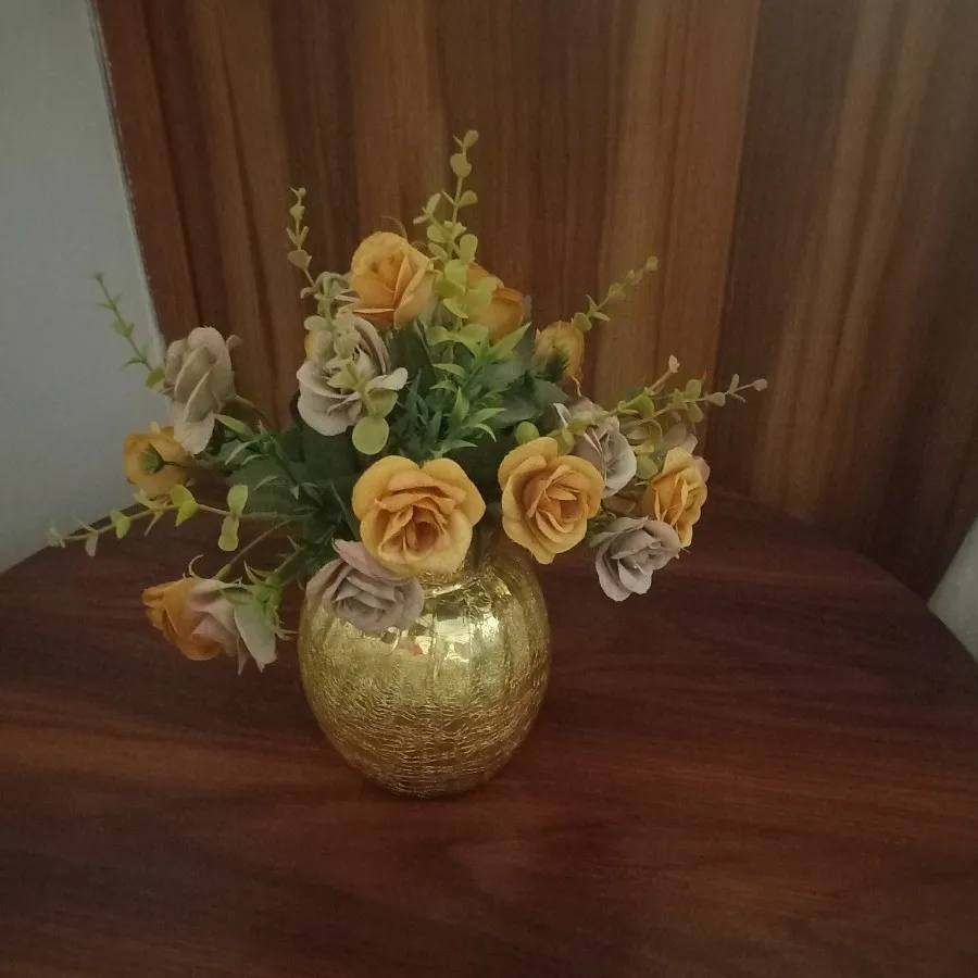 گل با گلدان