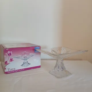 شیرینی خوری پایه دار