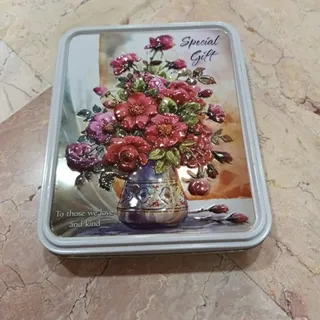 جعبه فلزی