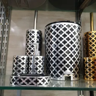 سطل و فرچه