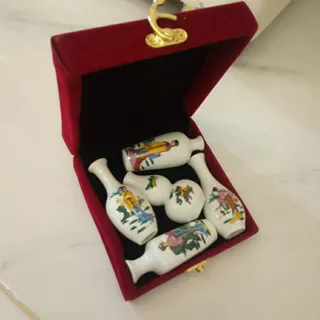 گلدان چینی قدیم