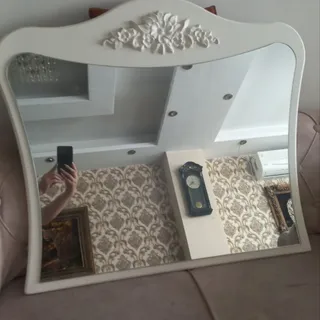 آینه دور سفید طرح دار