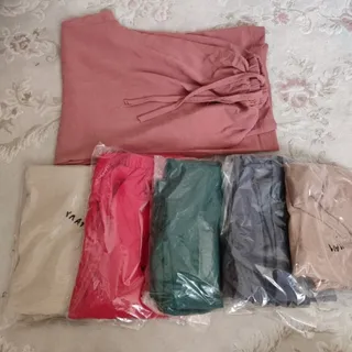 شلوار ابر و بادی