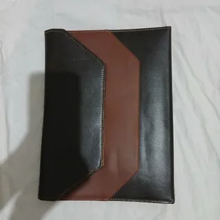 کلاسور چرم
