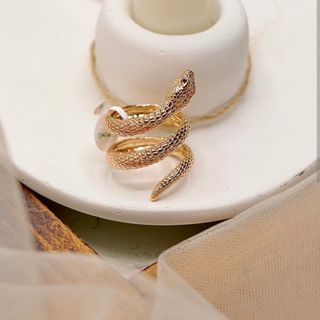 انگشتر ماری ژوپینگ
