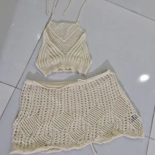نیم تنه و دامن قلاب بافی