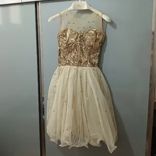 پیراهن عروسکی