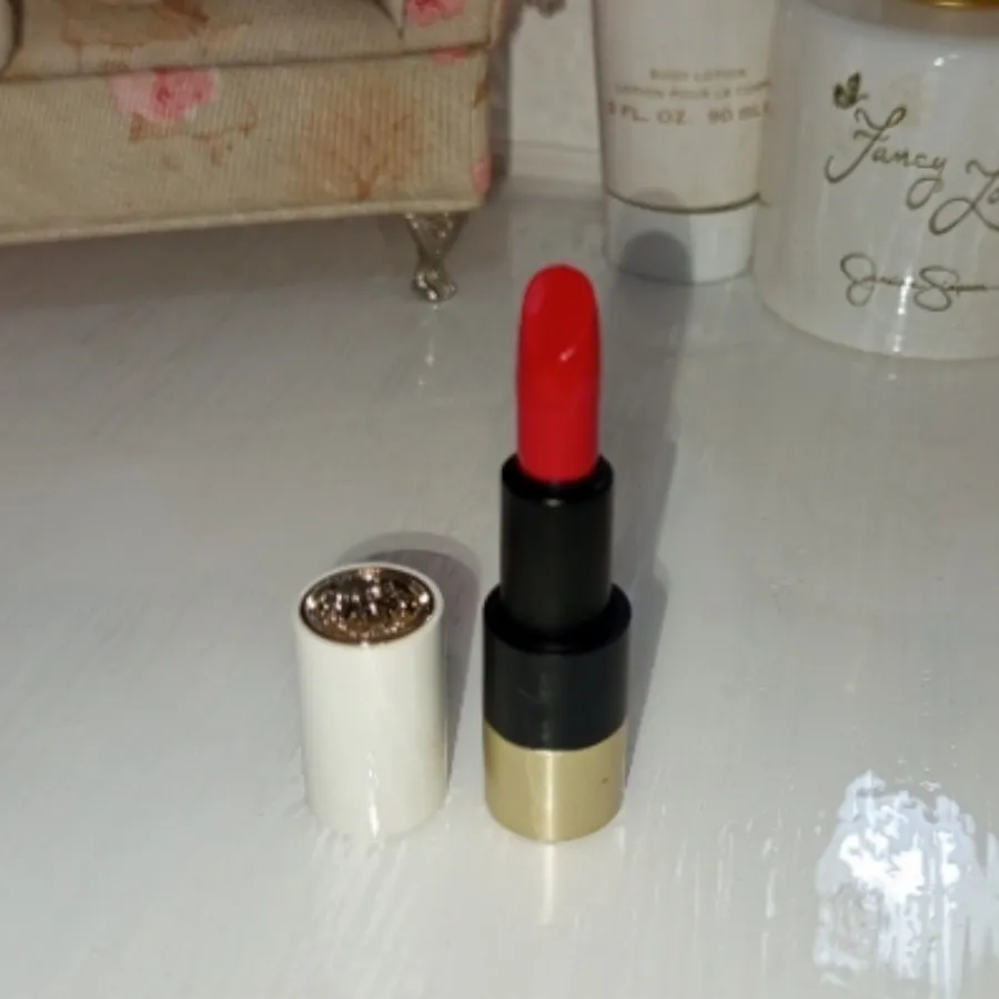 رژ hermes 64