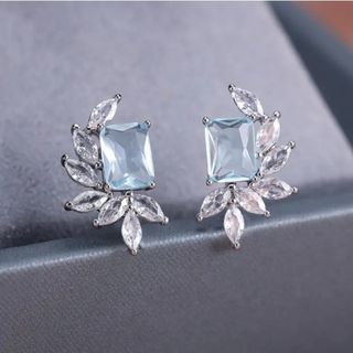 گوشواره ظریف زیرکونیوم