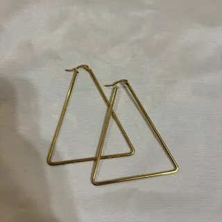 گوشواره مثلثی