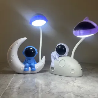 چراغ خواب فضانورد