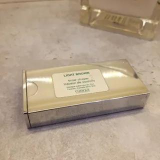 سایه ابرو کلینیک
