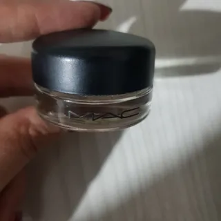 پرایمر یا زیرساز چشم