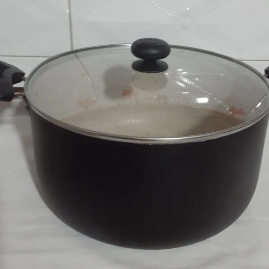 قابلمه و ماهیتابه تفلون