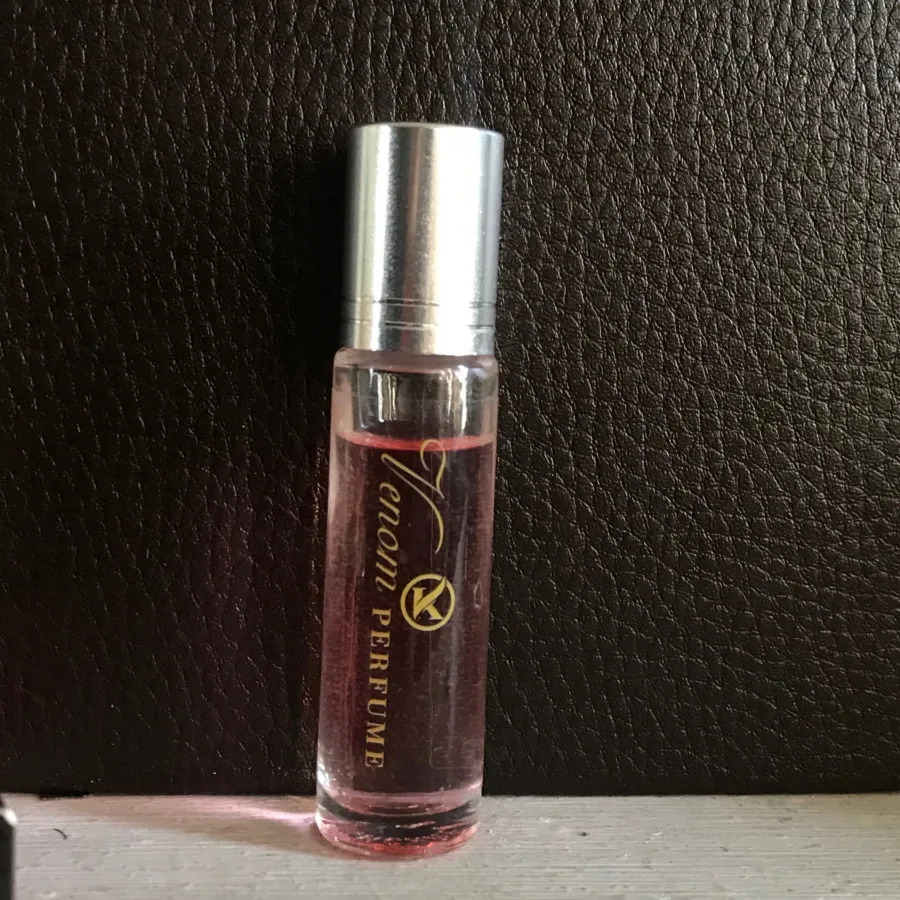 عطر ونوم زنانه