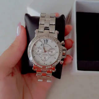 ساعت مچی نگین دار gucci