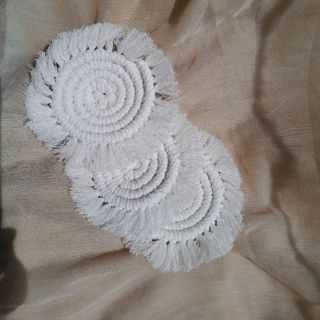 زیر لیوانی مکرومه