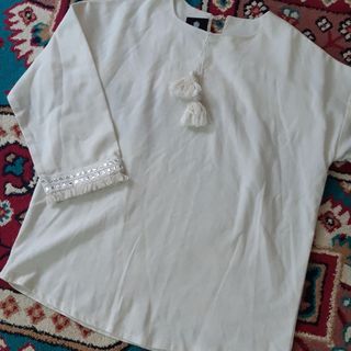 بلوز سفید