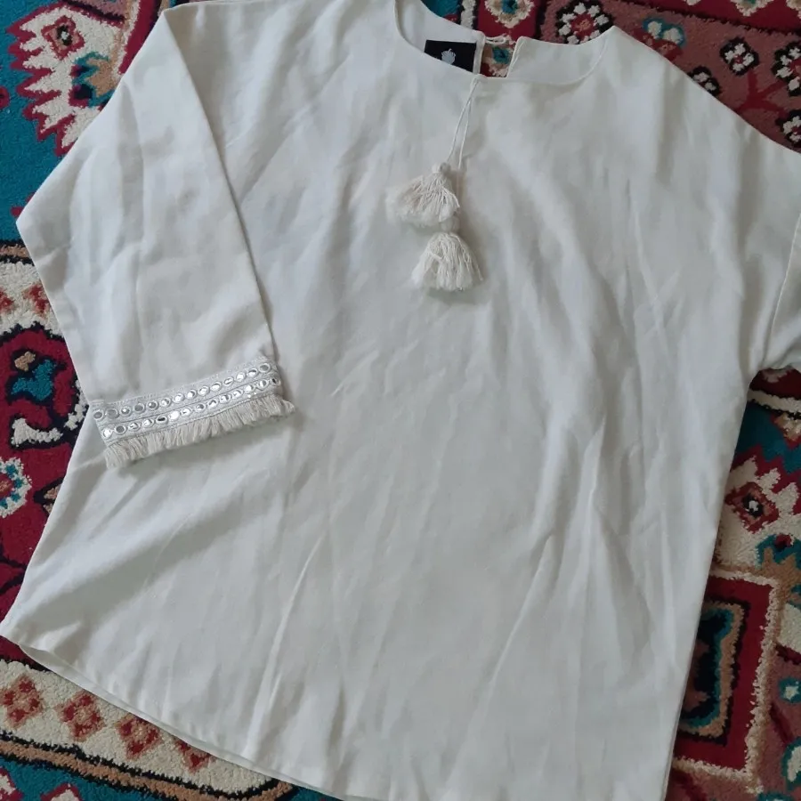 شومیز سفید