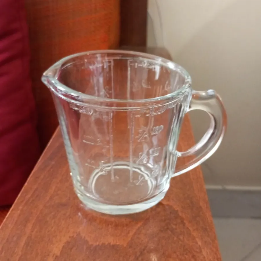 پارچ و پیمانه پیرکس مدرج