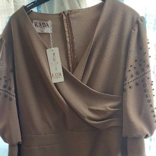 لباس مجلسی نو اتکیت داره