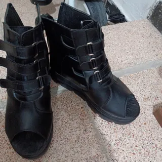 کفش مشکی